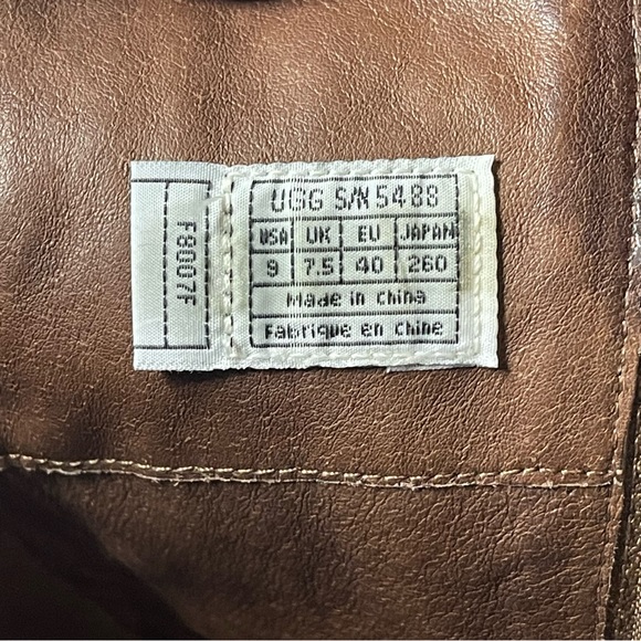 Ugg Camille tall lace up boot shearling size 9 - Picture 13 of 13